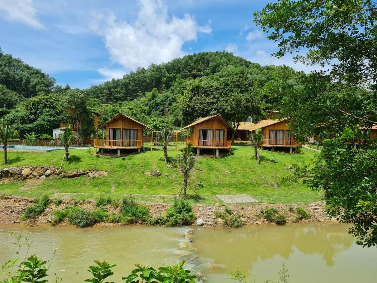 Hotel Little Bee Luong Son  Zewnętrze zdjęcie